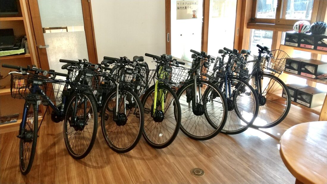Fall Cycling Route in Uenomura: Bike Rentals