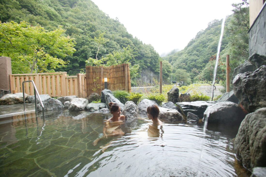 上野村の地域文化と歴史を体験する: しおじの湯